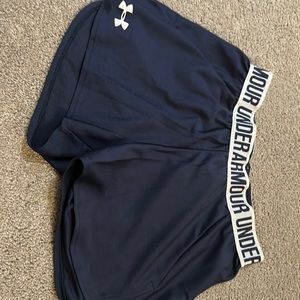 Under armour shorts size xs